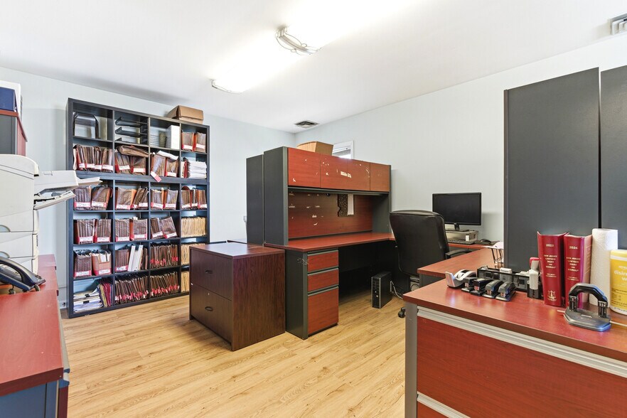 More Photos Of 467 Middlesex Ave, Metuchen Office For Sale