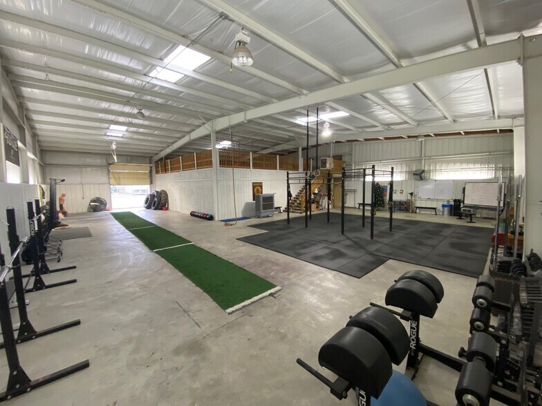 More Photos Of 11842 S 33rd Ave W, Sapulpa Warehouse For Lease