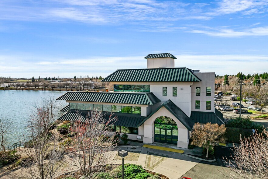 More Photos Of 2561 California Park Dr, Chico Office For Lease