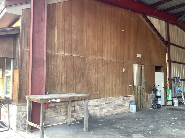 More Photos Of 15375 1st St, Splendora Office Residential For Sale