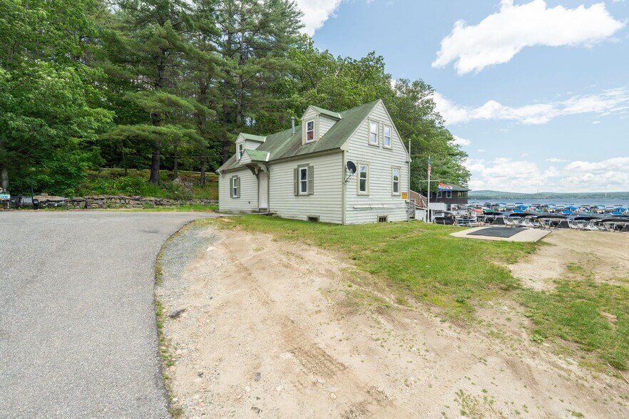 More Photos Of 15 Cooper St, Sunapee Marina For Sale