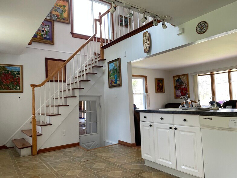 More Photos Of 2275 Duanesburg Rd, Duanesburg Veterinarian Kennel For Sale
