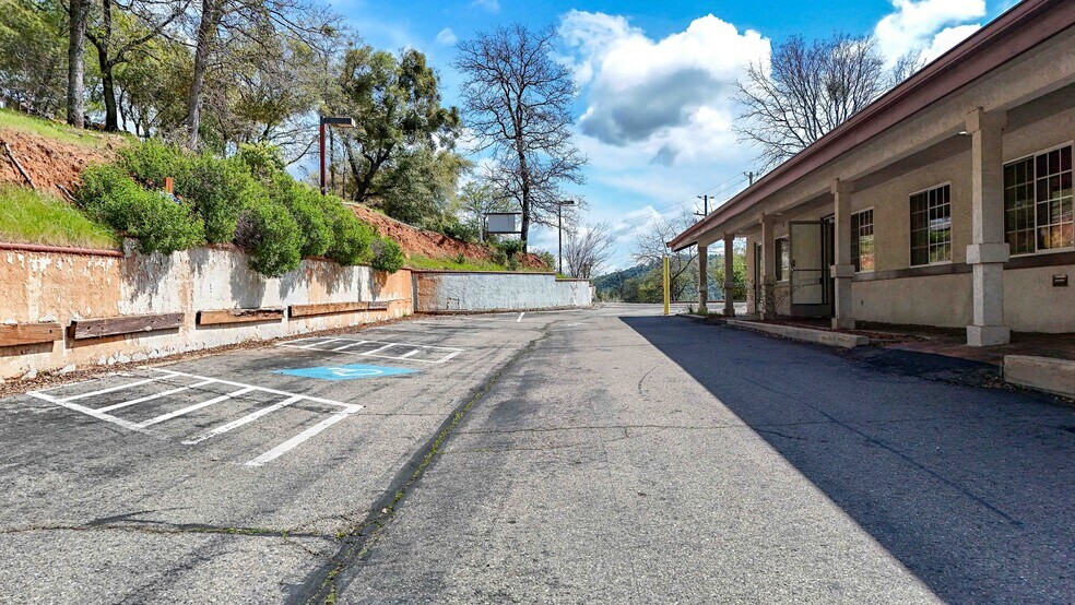 More Photos Of 5320 State Highway 49, Mariposa Office Residential For Sale