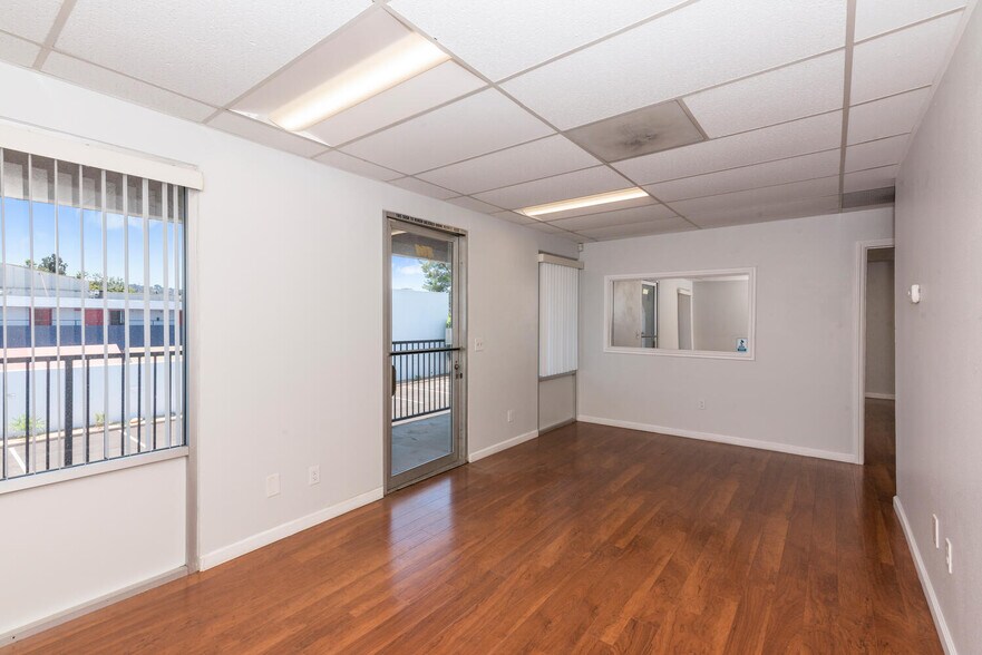 More Photos Of 266 S Magnolia Ave, El Cajon Office For Lease