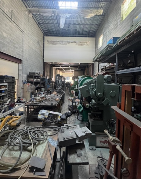 More Photos Of 2377-2379 48th St, Astoria Warehouse For Sale