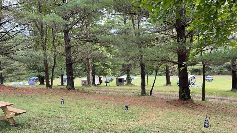 More Photos Of 7896 Roundhouse Rd, New Marshfield Trailer Camper Park For Sale