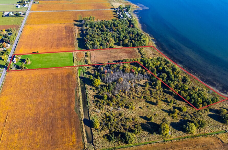 More Photos Of 1266 Rue Principale, Saint-Paul-de-l'Île-aux-Noix Land For Sale