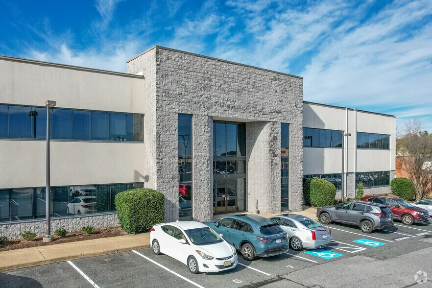 More Photos Of 4343 Plank Rd, Fredericksburg Office For Lease