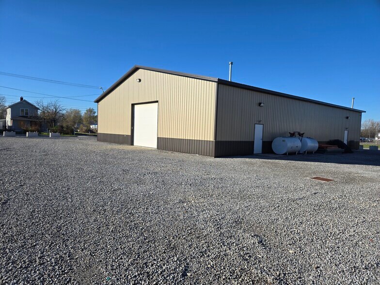Primary Photo Of 408 Findlay Rd, Lima Industrial For Sale