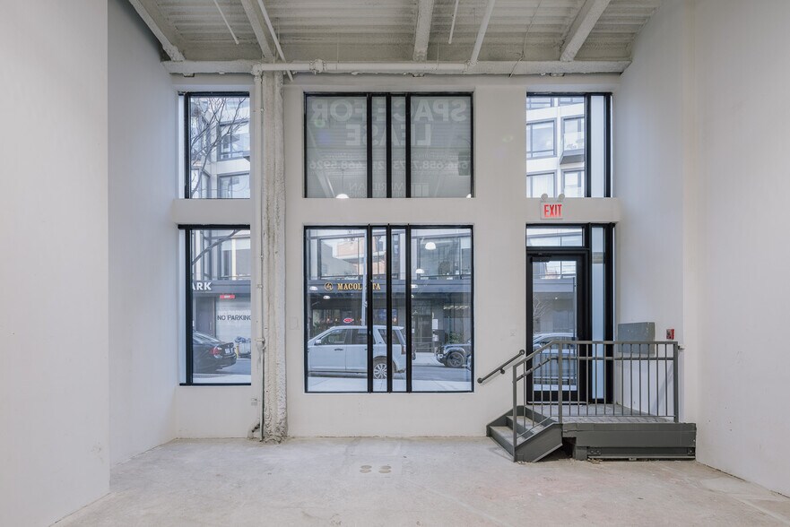 More Photos Of 57 N 9th St, Brooklyn Storefront For Sale