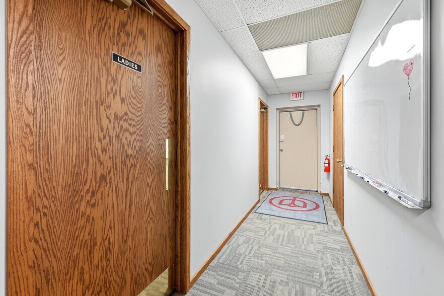 More Photos Of 1840 Post Rd, Plover Storefront Retail Office For Sale