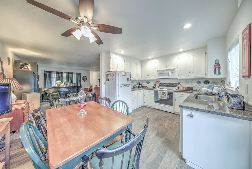 More Photos Of 811 Brown St, Martinez Apartments For Sale