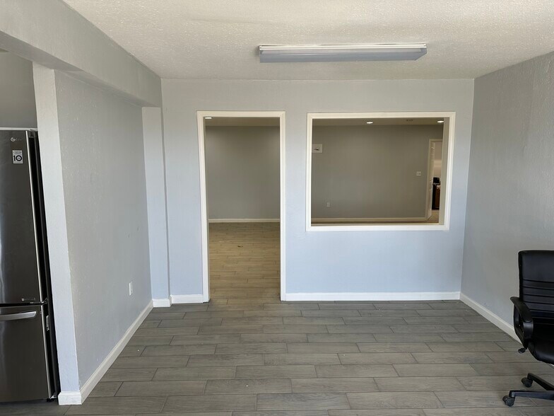 More Photos Of 9780 E Ave, Hesperia Warehouse For Sale