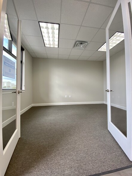 More Photos Of 6110 Sienna Ranch Rd, Missouri City Office For Lease