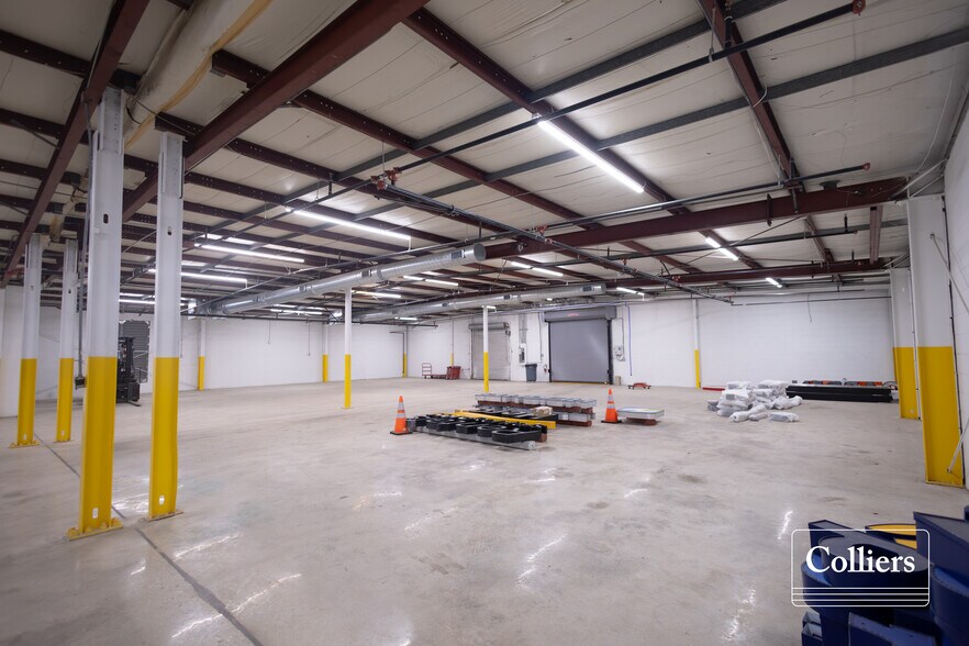 More Photos Of 2532 Spruill Ave, North Charleston Warehouse For Sale