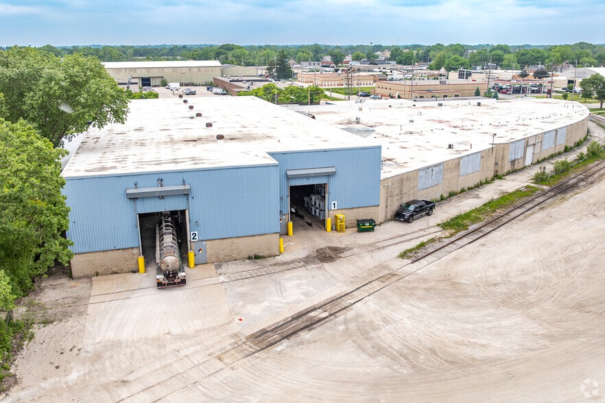 More Photos Of 4480 N 124th St, Milwaukee Manufacturing For Sale