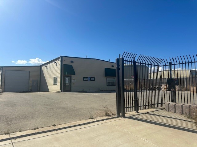 Primary Photo Of 991 Industrial Way, King City Warehouse For Lease