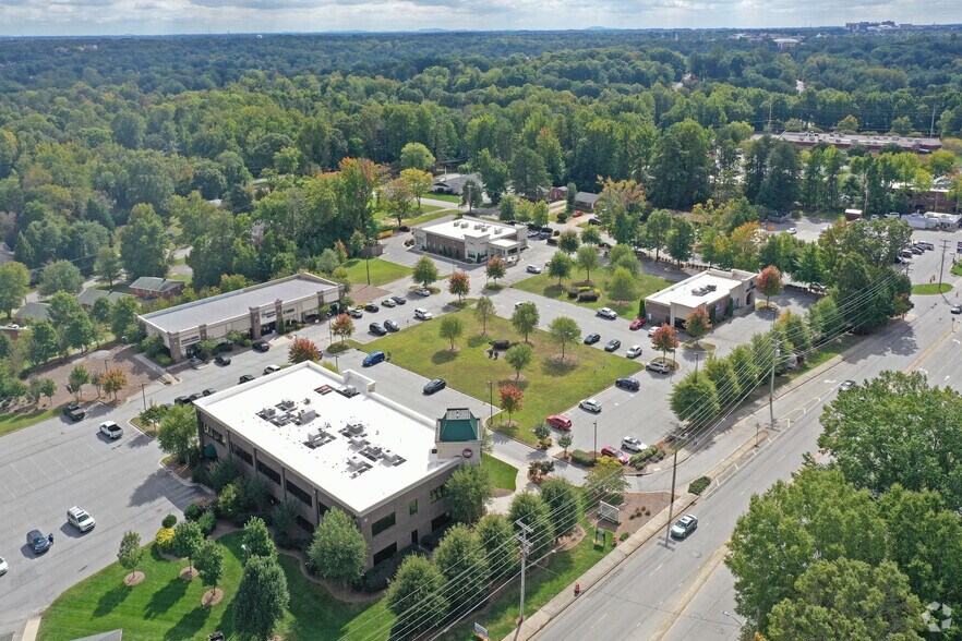 More Photos Of 1400 Eastchester Dr, High Point Office For Sale