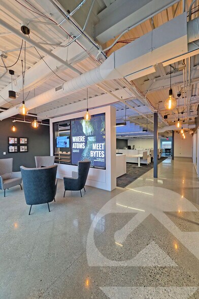 More Photos Of 326 E 4th St, Royal Oak Office For Lease
