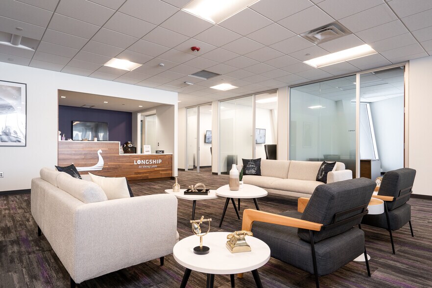 More Photos Of 2685 Vikings Cir, Eagan Office For Lease