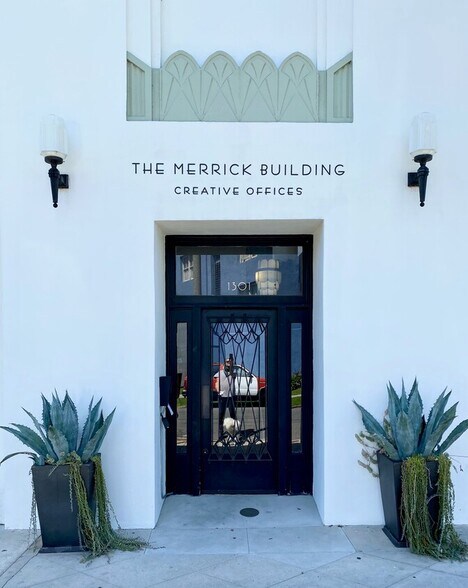 More Photos Of 4859-4851 Fountain Ave, Los Angeles General Retail For Sale