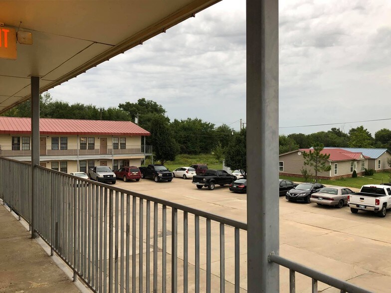 More Photos Of 36494 Old Highway 270, Wewoka Hotel For Sale