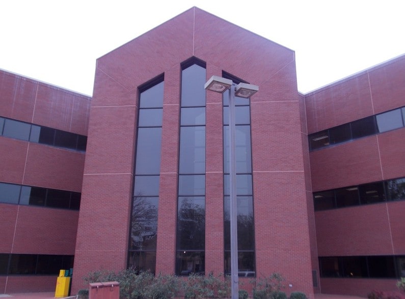 Primary Photo Of 320 E Methvin St, Longview Office For Lease