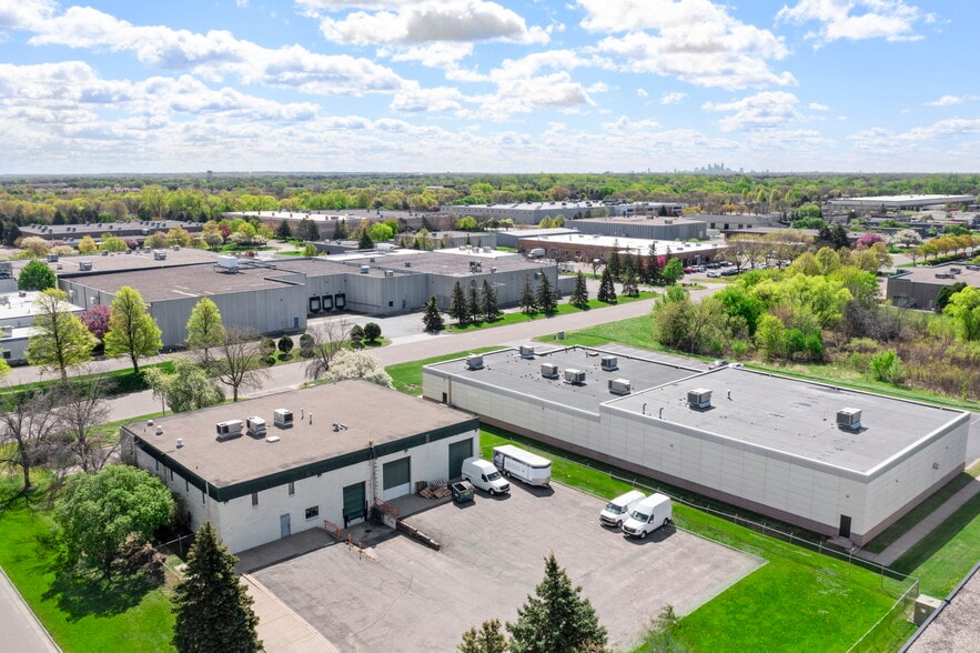 More Photos Of 8825 N Xylon Ave, Brooklyn Park Manufacturing For Sale