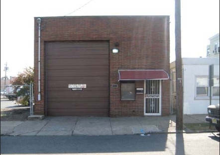 Primary Photo Of 184 Michigan Ave, Paterson Warehouse For Sale