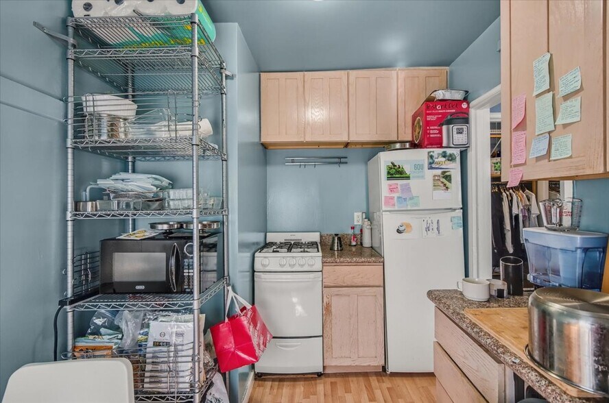 More Photos Of 1827-1829 Berkeley Way, Berkeley Apartments For Sale