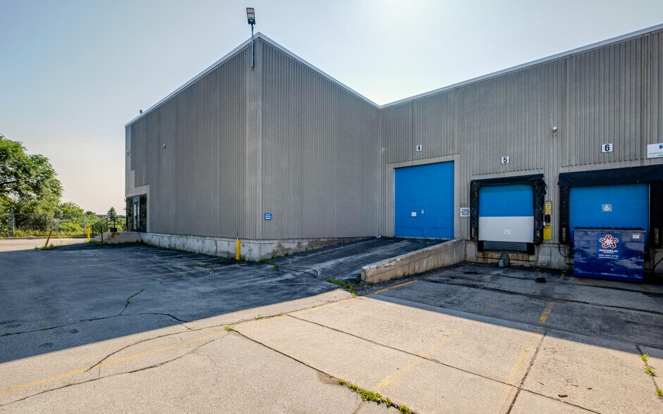 More Photos Of 2001-2045 Drew Rd, Mississauga Warehouse For Lease