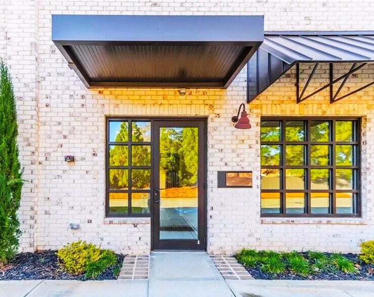 More Photos Of 6110 McFarland Station Dr, Alpharetta Office For Sale