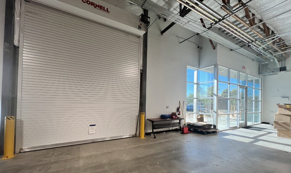 More Photos Of 8312 S Hardy Dr, Tempe Warehouse For Lease