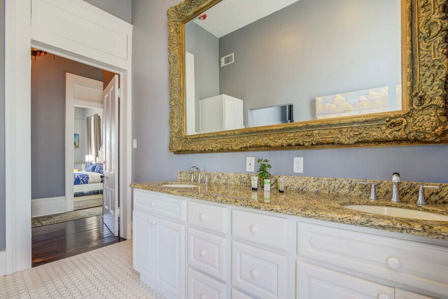 More Photos Of 1502 Market St, Galveston Hospitality For Sale