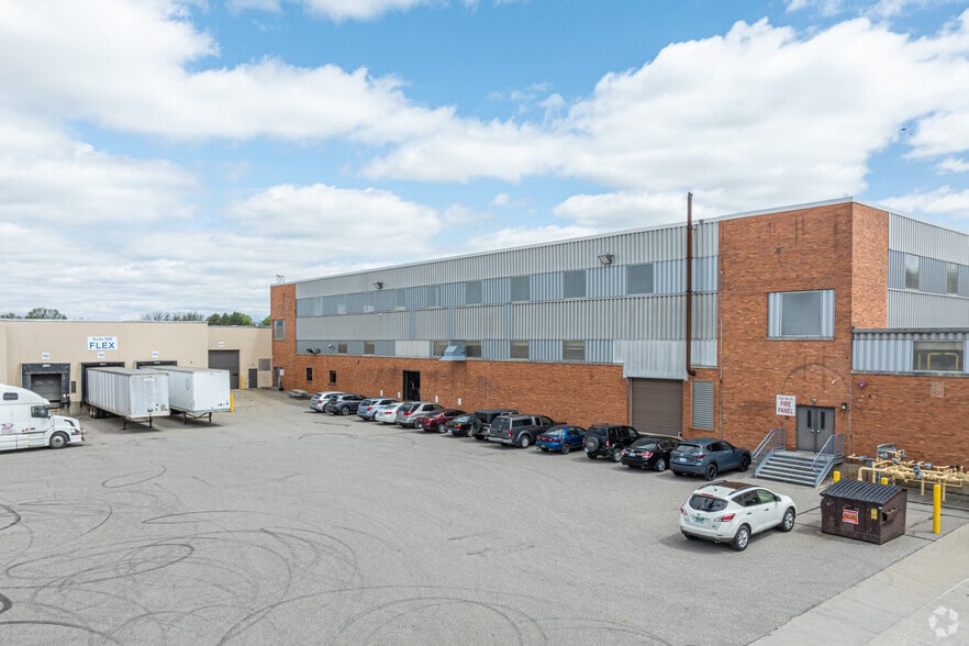 More Photos Of 1120 36th St SE, Grand Rapids Distribution For Lease