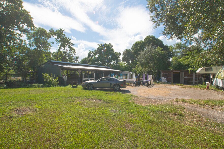 More Photos Of 651 North Old Hiatus, Plantation Land For Sale