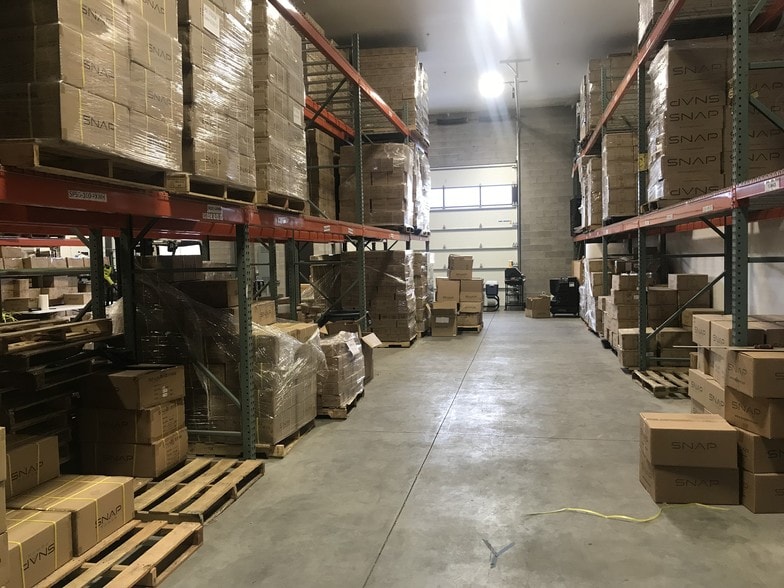 More Photos Of 426 E 1750 N, Vineyard Warehouse For Lease