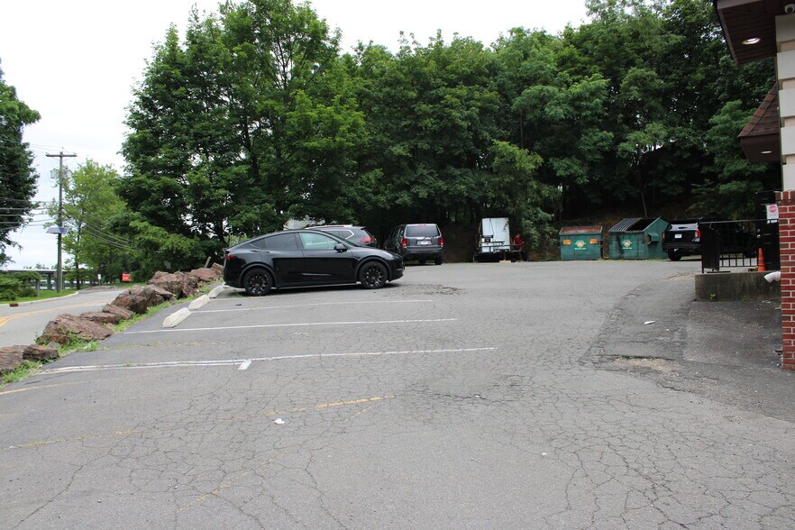 More Photos Of 208 New St, Woodland Park Restaurant For Sale