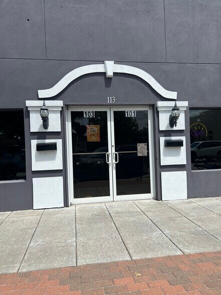 More Photos Of 113 N Main St, Broken Arrow Storefront Retail Office For Lease