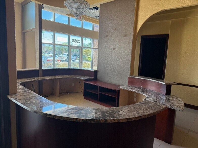 More Photos Of 2080-2094 Gulf To Bay Blvd, Clearwater General Retail For Lease