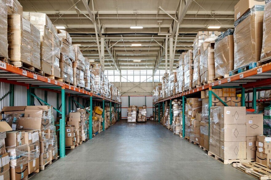 More Photos Of 900 Turnbull Canyon Rd, City Of Industry Warehouse For Lease