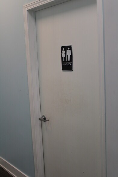 More Photos Of 4407 N Hazel St, Chicago Apartments For Lease