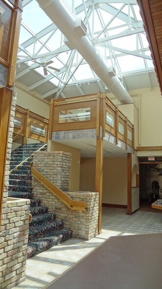 More Photos Of 10211 W Lincoln Hwy, Frankfort Restaurant For Lease