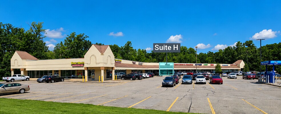 More Photos Of 1851 44th St SW, Wyoming Freestanding For Lease