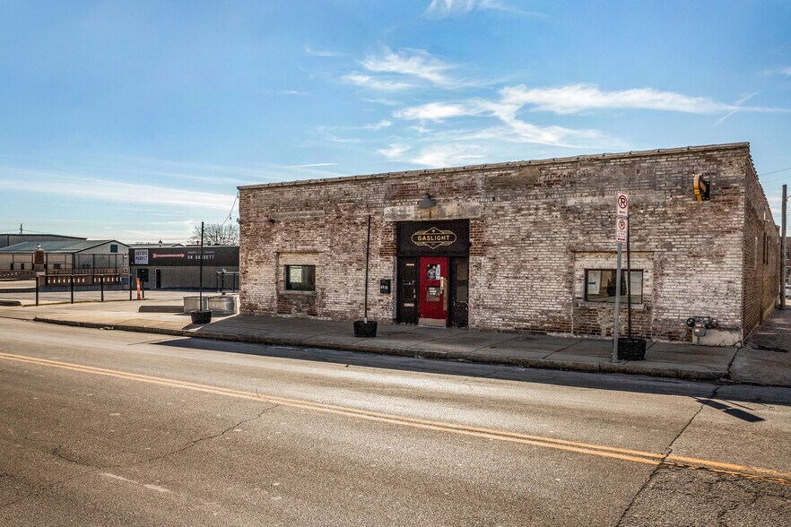 Primary Photo Of 4916 Shaw Ave, Saint Louis Warehouse For Lease