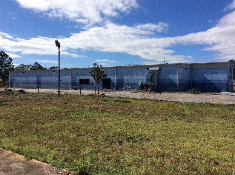 More Photos Of 2639 S Forest Ave, Luverne Amusement Park For Sale