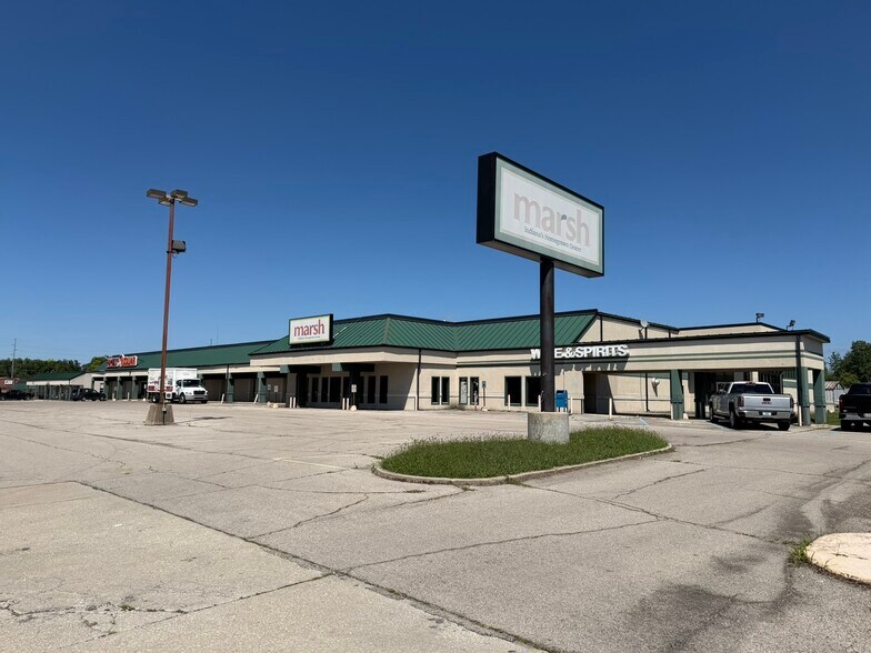 More Photos Of 1900 N Walnut St, Muncie Freestanding For Sale