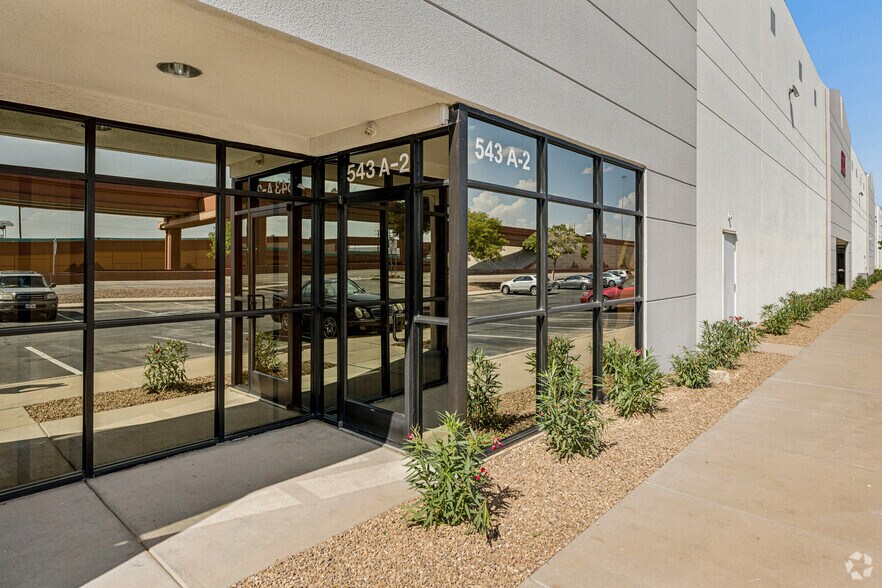 More Photos Of 420 A Pan American Dr, El Paso Unknown For Lease