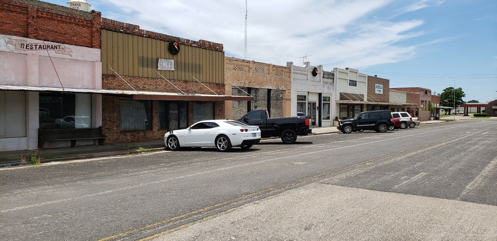 More Photos Of 148 Ed Wall St, Tenaha Showroom For Sale