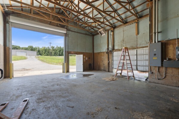 More Photos Of 2898 Crestridge Dr, Centerville Warehouse For Sale